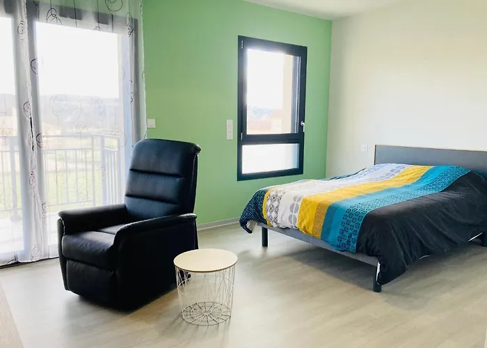 Services Seniors Апарт-отель Монтиньяк